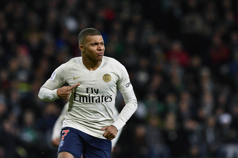 Wedbush 2026年十大科技投资预测：美股科技股整体涨幅有望超20%，特斯拉股价上看800美元，苹果谷歌冲刺5万亿美元市值